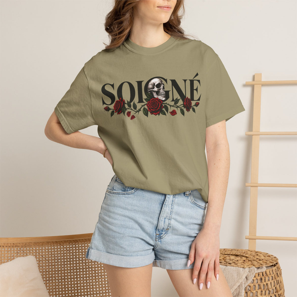 Solene Rose Graphic T‑Shirt — Skull & Red Rose Gothic Tee blk font
