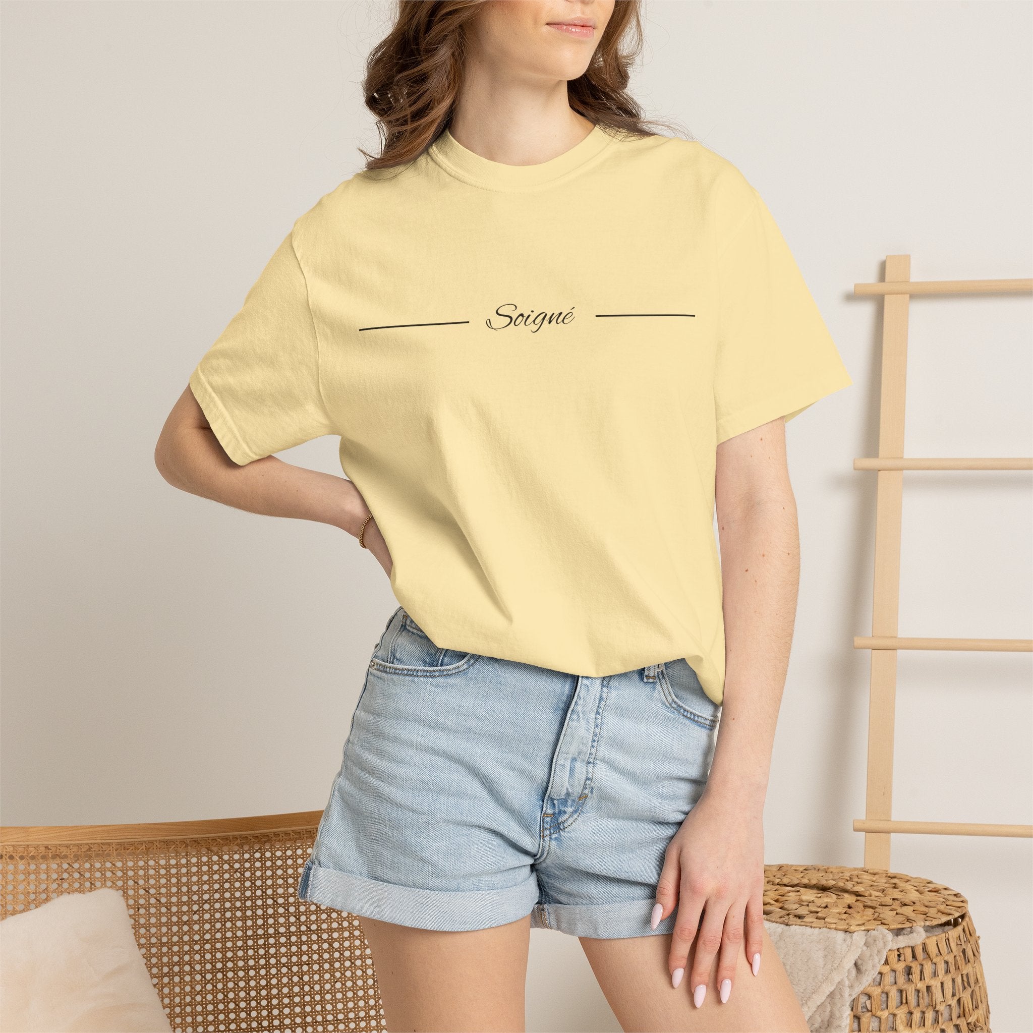 SOIGNÉ- Men's Essentials Tee black script
