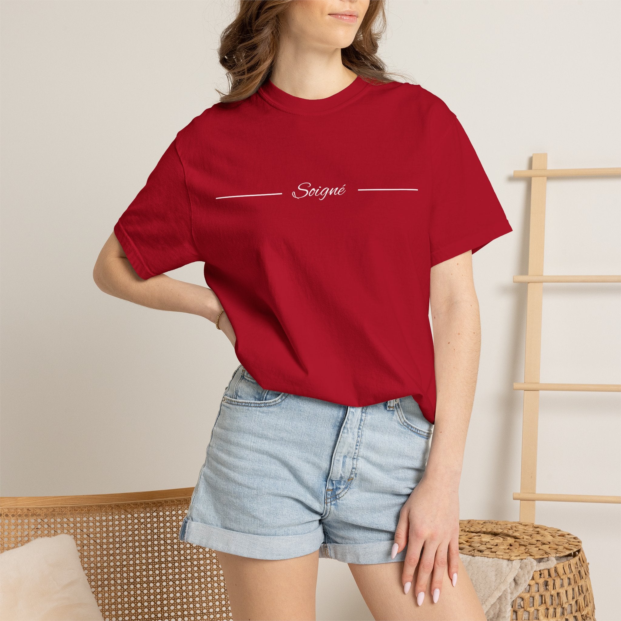 SOIGNÉ- Men's Essentials Tee white script